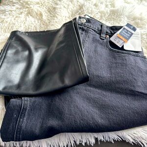 NWT Womens Abercrombie & Fitch The 90’s Straight Jean